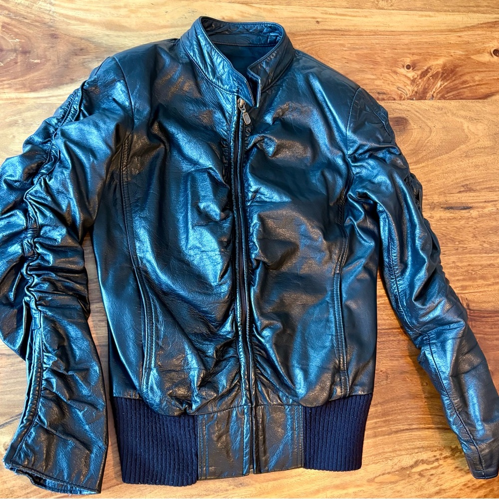 Dimitri - (Canadian Brand) Elegant Black Bomber Jacket. New condition.